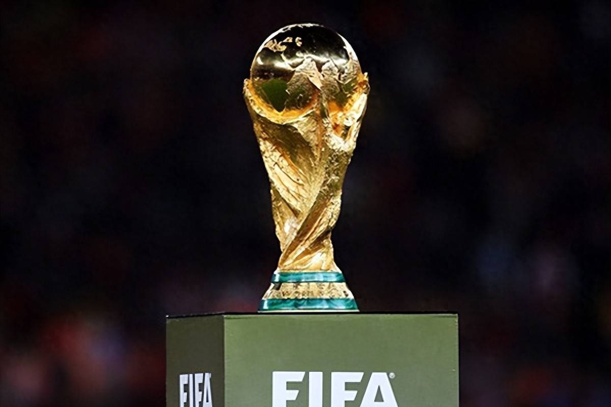 也让中国足 也让中国足